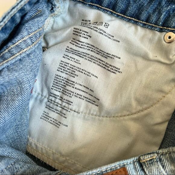 BDG Camo Denim Shorts 27W Urban Outfitters High Rise Dree - Picture 7 of 7